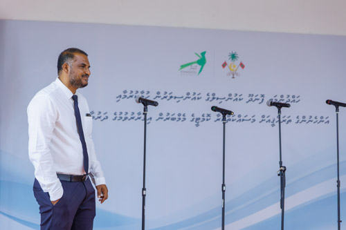 Councillors taking oath during the 5th term Fonadhoo Council ceremony and members appointed to the Women’s Development Committee