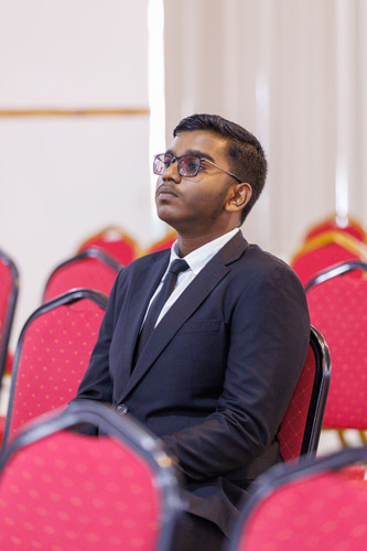 Councillors taking oath during the 5th term Fonadhoo Council ceremony and members appointed to the Women’s Development Committee