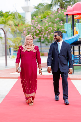 Councillors taking oath during the 5th term Fonadhoo Council ceremony and members appointed to the Women’s Development Committee