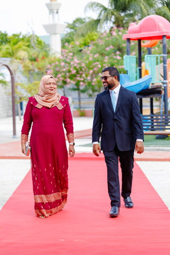 Councillors taking oath during the 5th term Fonadhoo Council ceremony and members appointed to the Women’s Development Committee
