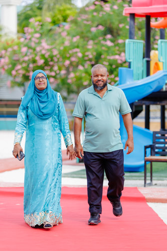 Councillors taking oath during the 5th term Fonadhoo Council ceremony and members appointed to the Women’s Development Committee