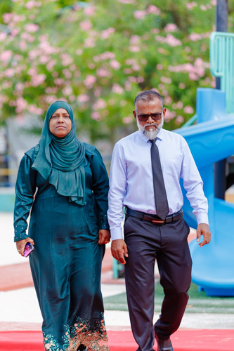 Councillors taking oath during the 5th term Fonadhoo Council ceremony and members appointed to the Women’s Development Committee