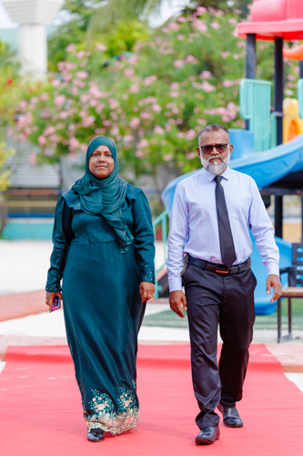Councillors taking oath during the 5th term Fonadhoo Council ceremony and members appointed to the Women’s Development Committee