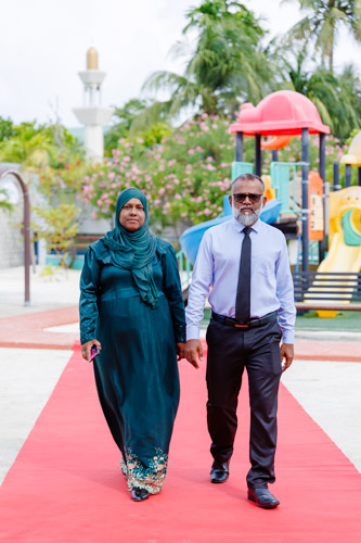 Councillors taking oath during the 5th term Fonadhoo Council ceremony and members appointed to the Women’s Development Committee