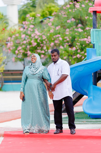 Councillors taking oath during the 5th term Fonadhoo Council ceremony and members appointed to the Women’s Development Committee
