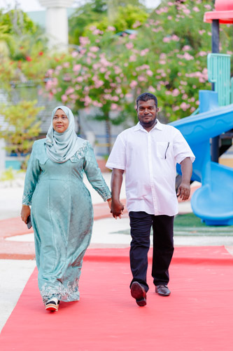 Councillors taking oath during the 5th term Fonadhoo Council ceremony and members appointed to the Women’s Development Committee