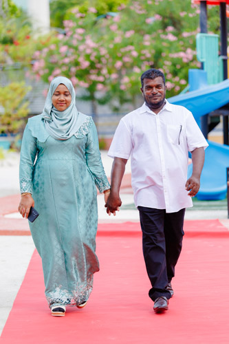 Councillors taking oath during the 5th term Fonadhoo Council ceremony and members appointed to the Women’s Development Committee