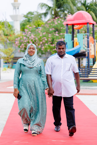 Councillors taking oath during the 5th term Fonadhoo Council ceremony and members appointed to the Women’s Development Committee