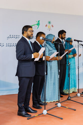 Councillors taking oath during the 5th term Fonadhoo Council ceremony and members appointed to the Women’s Development Committee