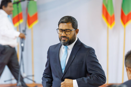 Councillors taking oath during the 5th term Fonadhoo Council ceremony and members appointed to the Women’s Development Committee