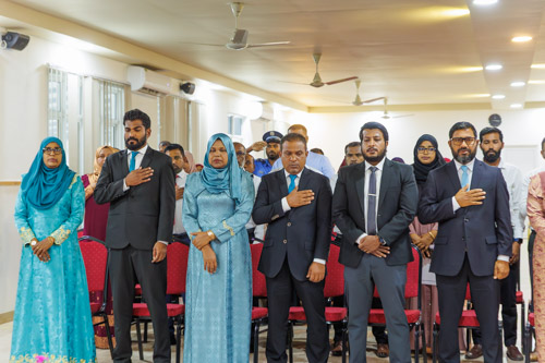 Councillors taking oath during the 5th term Fonadhoo Council ceremony and members appointed to the Women’s Development Committee