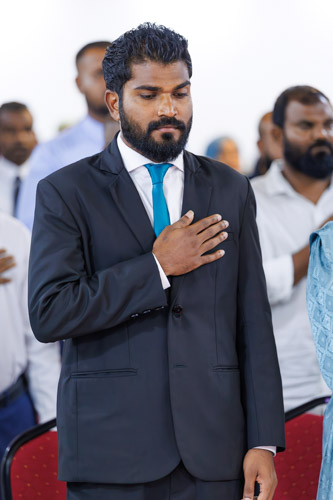 Councillors taking oath during the 5th term Fonadhoo Council ceremony and members appointed to the Women’s Development Committee