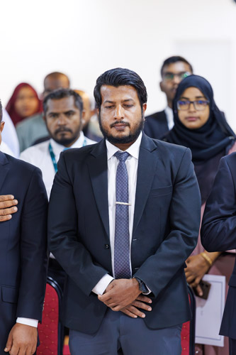 Councillors taking oath during the 5th term Fonadhoo Council ceremony and members appointed to the Women’s Development Committee