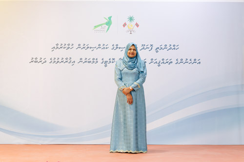 Councillors taking oath during the 5th term Fonadhoo Council ceremony and members appointed to the Women’s Development Committee