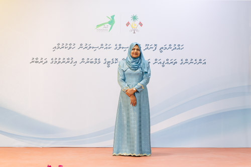 Councillors taking oath during the 5th term Fonadhoo Council ceremony and members appointed to the Women’s Development Committee