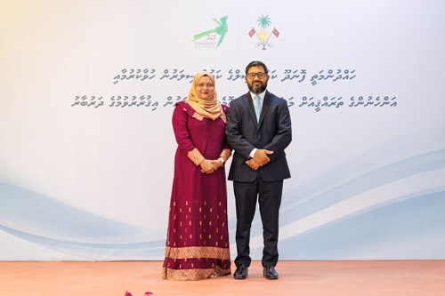Councillors taking oath during the 5th term Fonadhoo Council ceremony and members appointed to the Women’s Development Committee