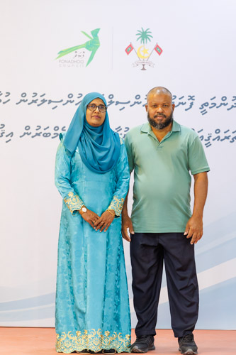 Councillors taking oath during the 5th term Fonadhoo Council ceremony and members appointed to the Women’s Development Committee