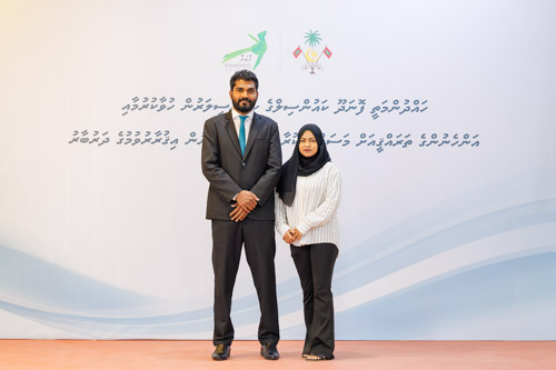 Councillors taking oath during the 5th term Fonadhoo Council ceremony and members appointed to the Women’s Development Committee