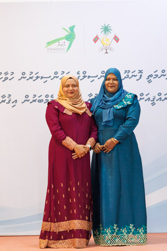Councillors taking oath during the 5th term Fonadhoo Council ceremony and members appointed to the Women’s Development Committee