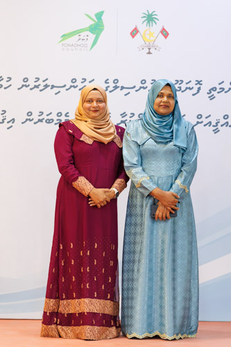 Councillors taking oath during the 5th term Fonadhoo Council ceremony and members appointed to the Women’s Development Committee