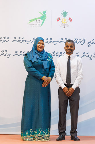 Councillors taking oath during the 5th term Fonadhoo Council ceremony and members appointed to the Women’s Development Committee